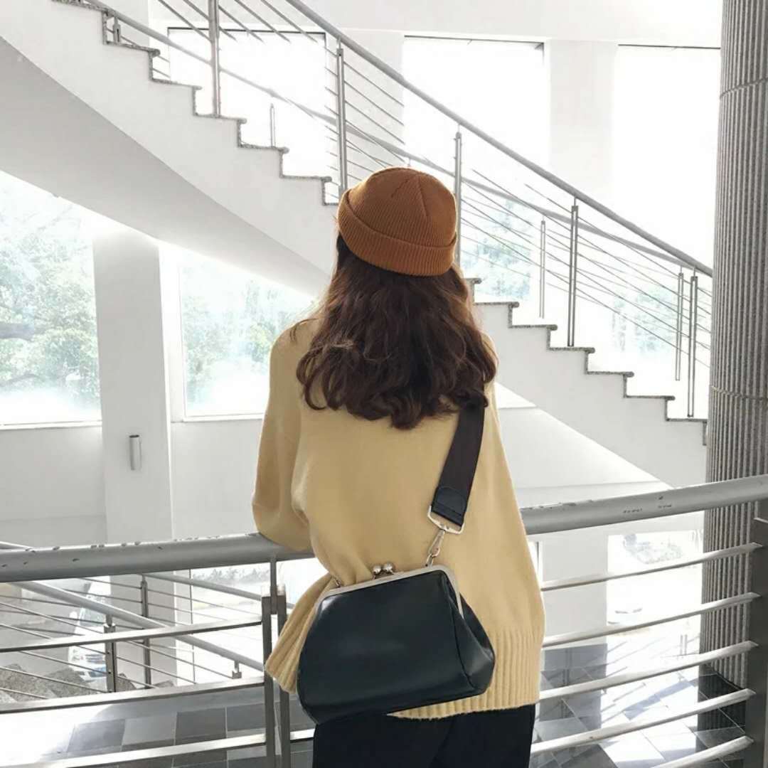 One-Shoulder Bag
