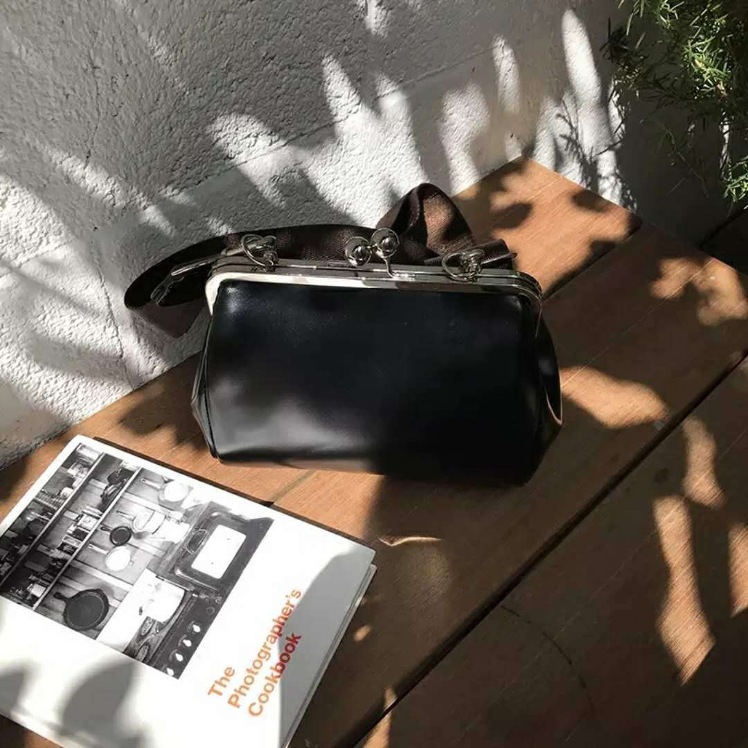 One-Shoulder Bag